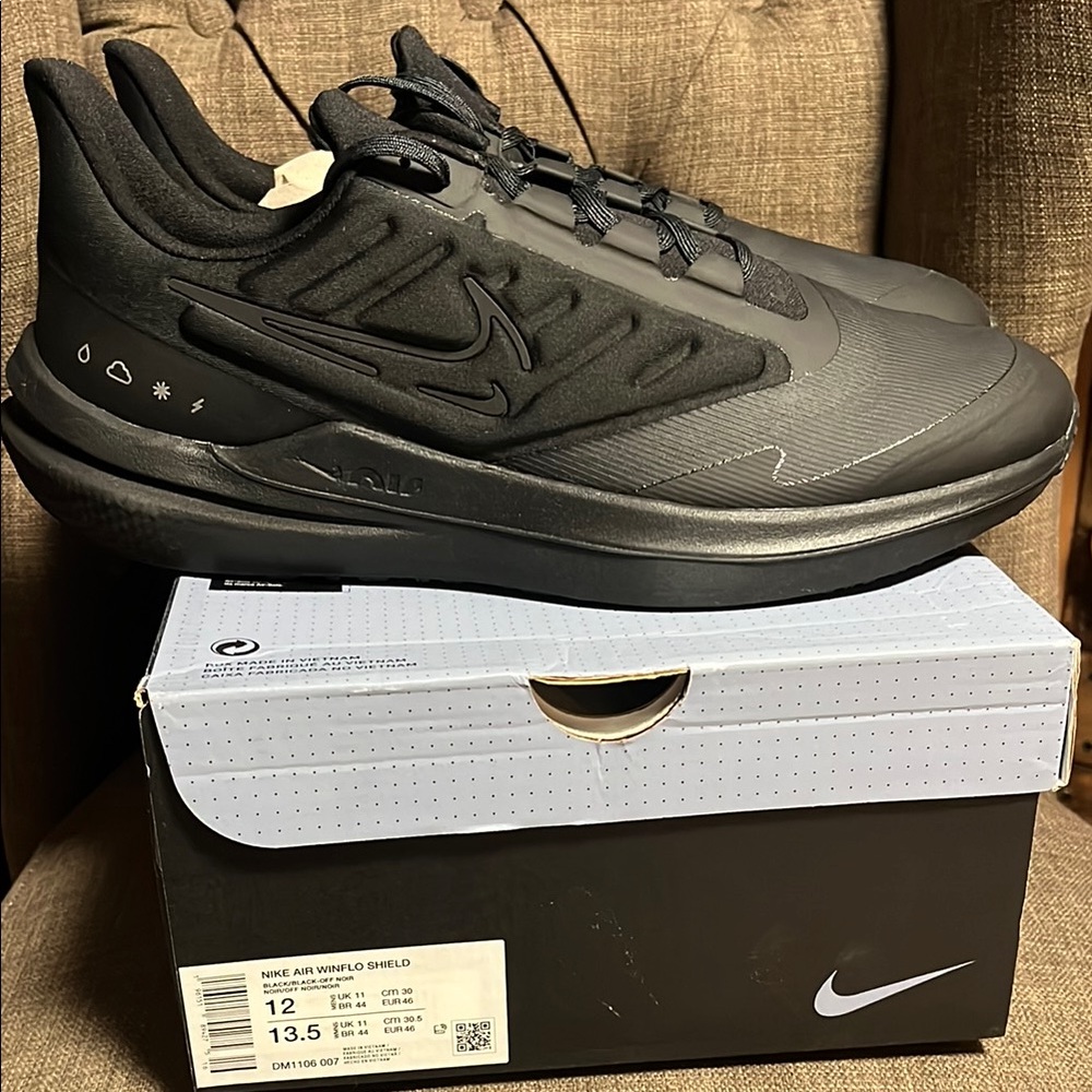 Nike Air Winflo Shield black Sneakers men's 12 new in box
